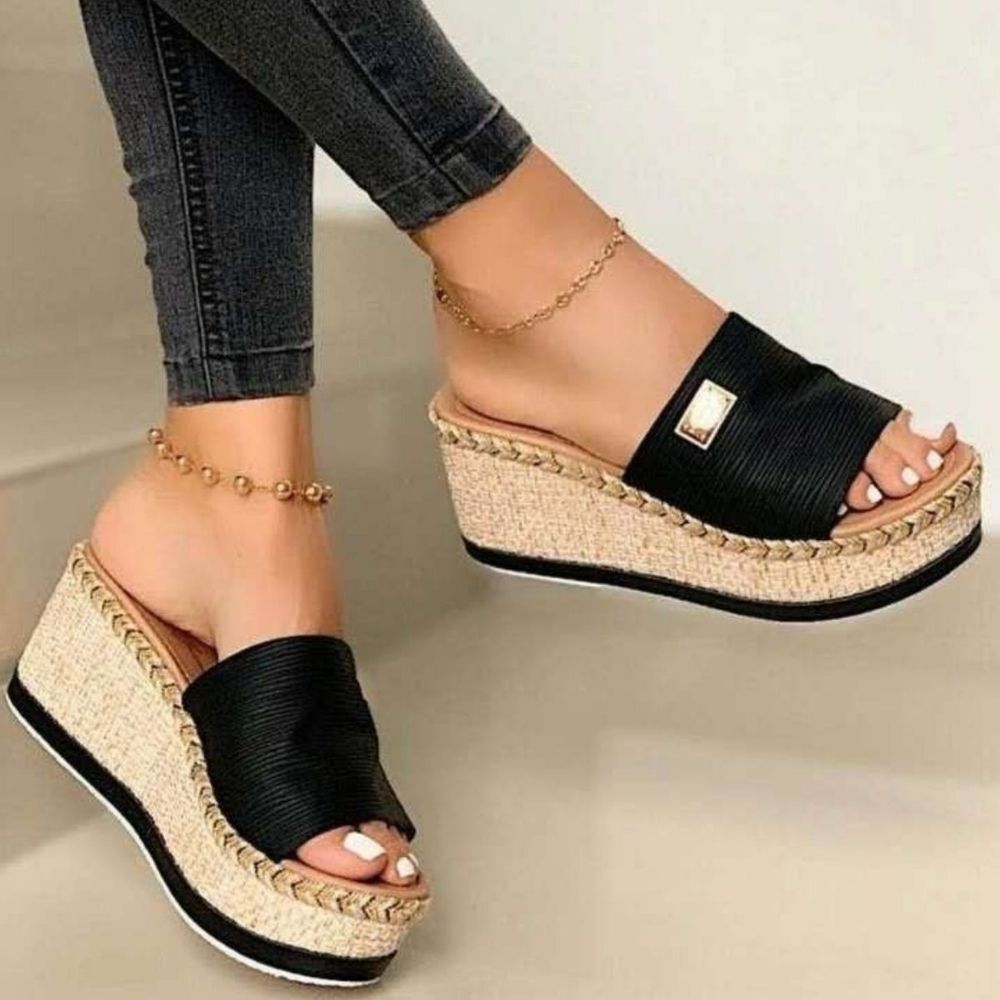 Suede Feel Wide Strap Espadrille Foam Buttom womens shoe Black sz 8 - Picture 1 of 6